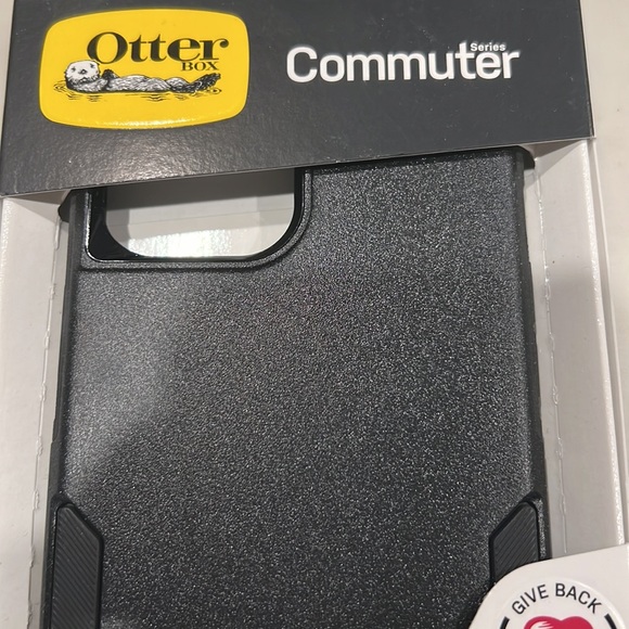 Otter box iPhone 12 Pro Max - Picture 3 of 3